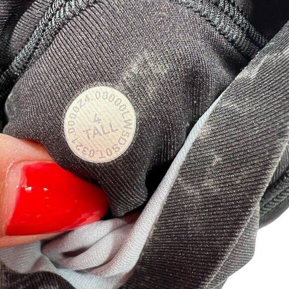 Lululemon Swift Speed High Rise Tight 31" Inseam Aquila Black Size 4 Tall - Picture 5 of 9